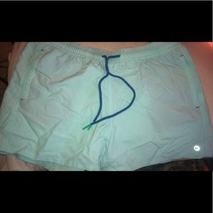 Vineyard vines shorts